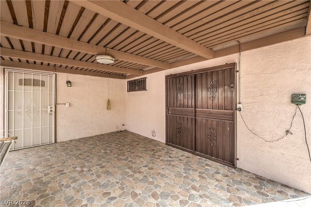 4775 Woodridge Road, Las Vegas, NV 89121