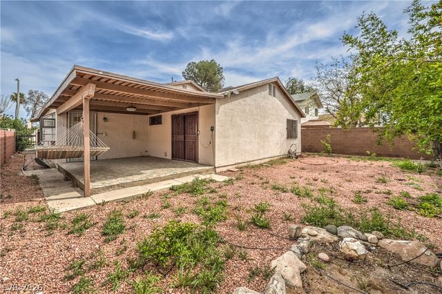 4775 Woodridge Road, Las Vegas, NV 89121