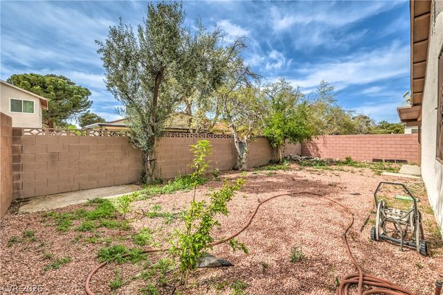 4775 Woodridge Road, Las Vegas, NV 89121