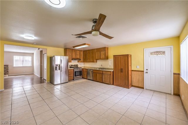 4775 Woodridge Road, Las Vegas, NV 89121