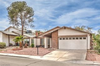 4775 Woodridge Road, Las Vegas, NV 89121