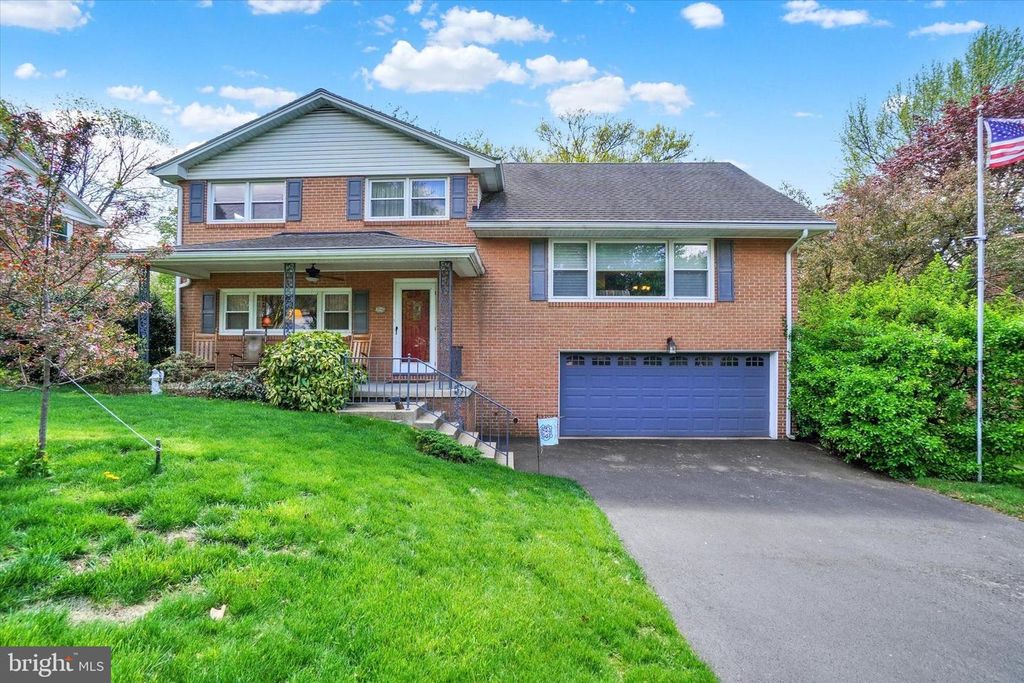 2540 DURHAM RD, York, PA 17402