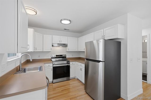 1322 S Main Street, Royal Oak, MI 48067