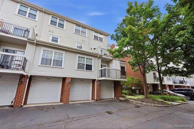 1322 S Main Street, Royal Oak, MI 48067