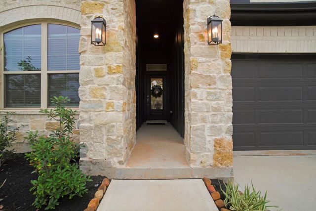 526 Cotton Patch Drive, Willis, TX 77318