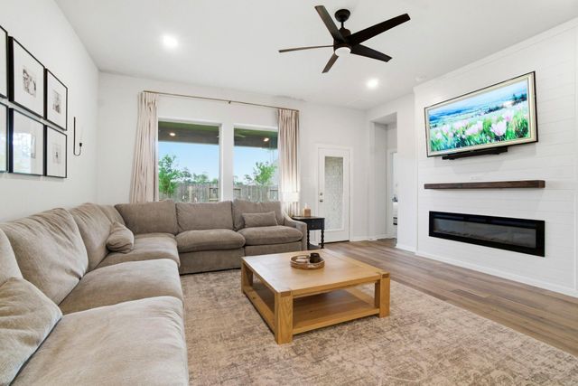 526 Cotton Patch Drive, Willis, TX 77318