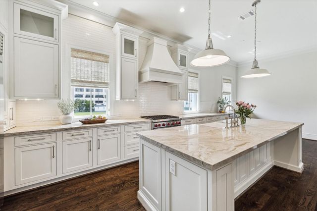 2413 Mimosa Drive, Houston, TX 77019