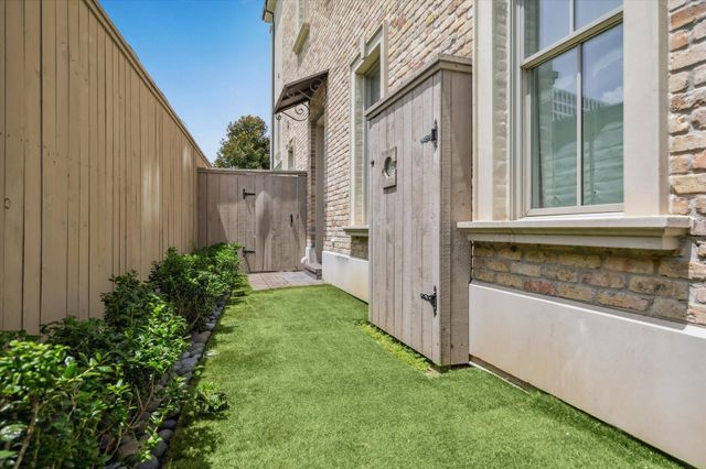 2413 Mimosa Drive, Houston, TX 77019