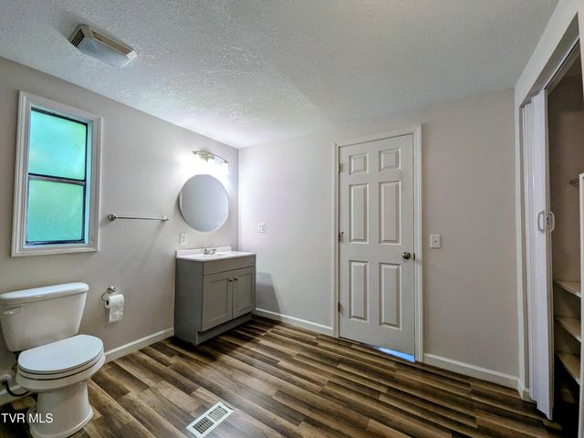 128 Holly Hills Road, Jonesborough, TN 37659