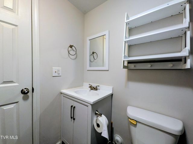128 Holly Hills Road, Jonesborough, TN 37659