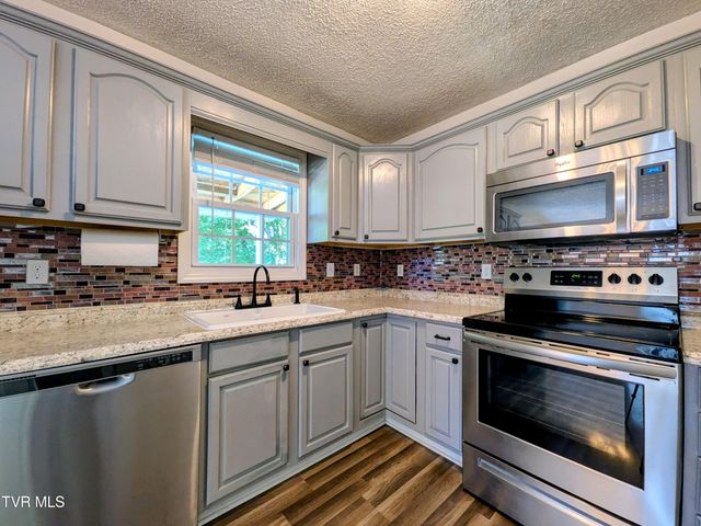 128 Holly Hills Road, Jonesborough, TN 37659