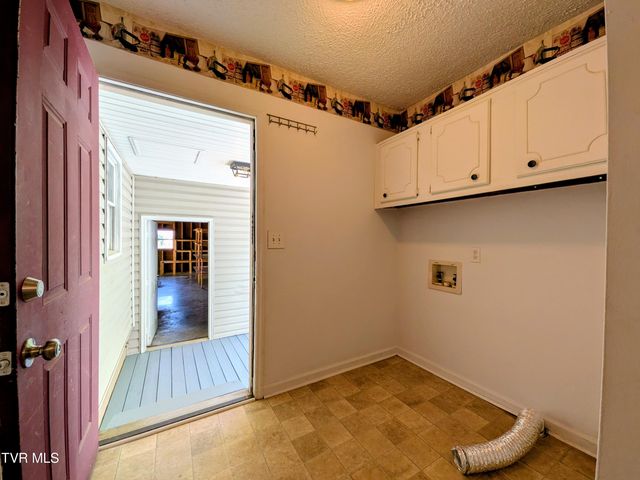 128 Holly Hills Road, Jonesborough, TN 37659
