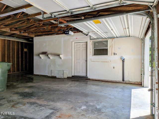 128 Holly Hills Road, Jonesborough, TN 37659