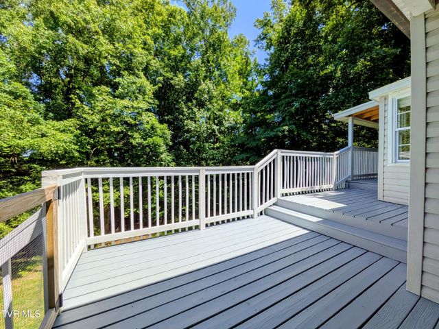 128 Holly Hills Road, Jonesborough, TN 37659