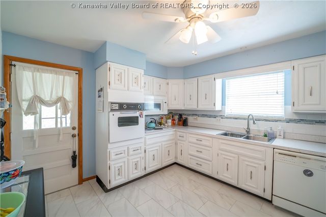 111 Norwood Road, Nitro, WV 25143