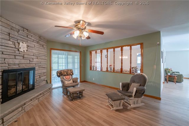 111 Norwood Road, Nitro, WV 25143