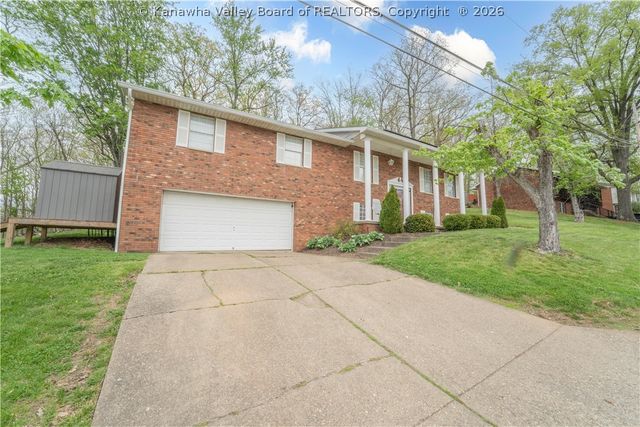 111 Norwood Road, Nitro, WV 25143