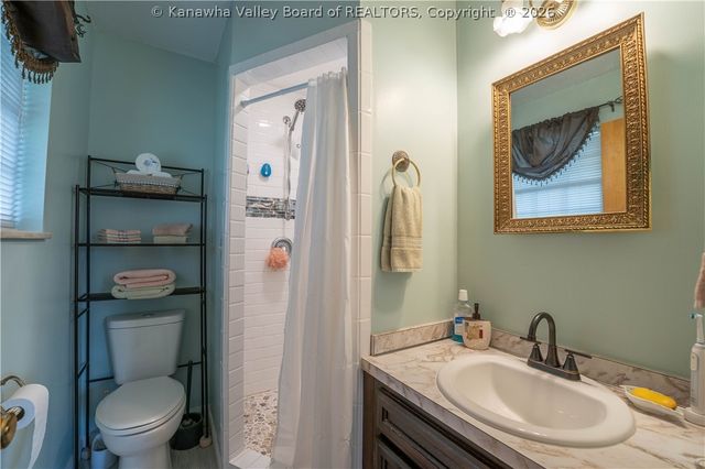 111 Norwood Road, Nitro, WV 25143