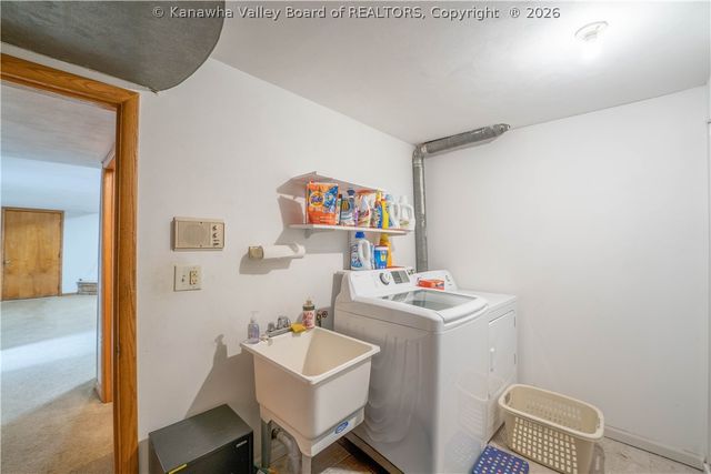 111 Norwood Road, Nitro, WV 25143