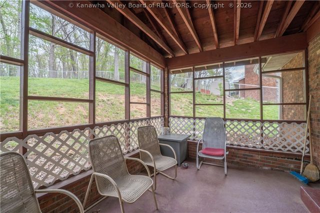 111 Norwood Road, Nitro, WV 25143