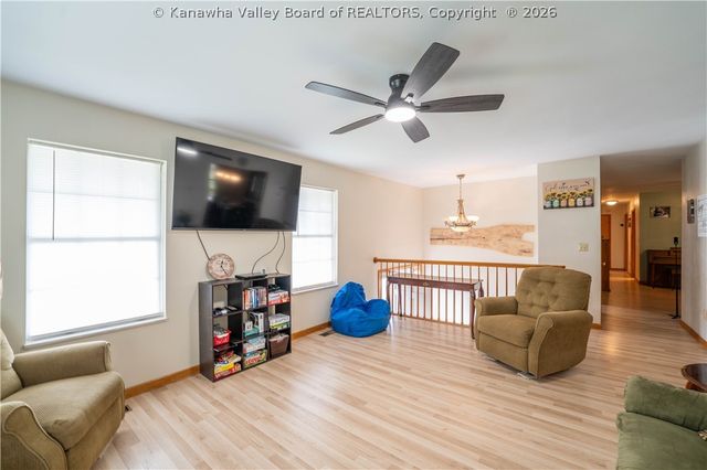 111 Norwood Road, Nitro, WV 25143