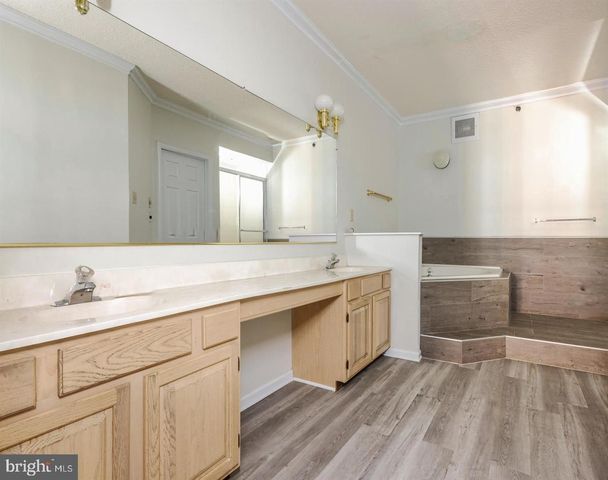 6161 MAIN ST PIAZZA, Voorhees, NJ 08043
