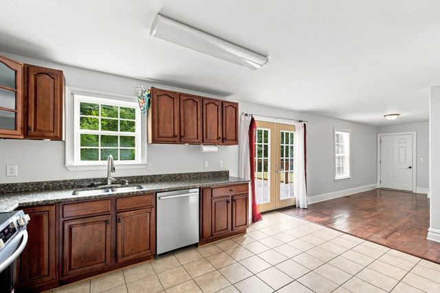 959 Lower Mill Road, Hixson, TN 37343