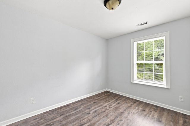 959 Lower Mill Road, Hixson, TN 37343