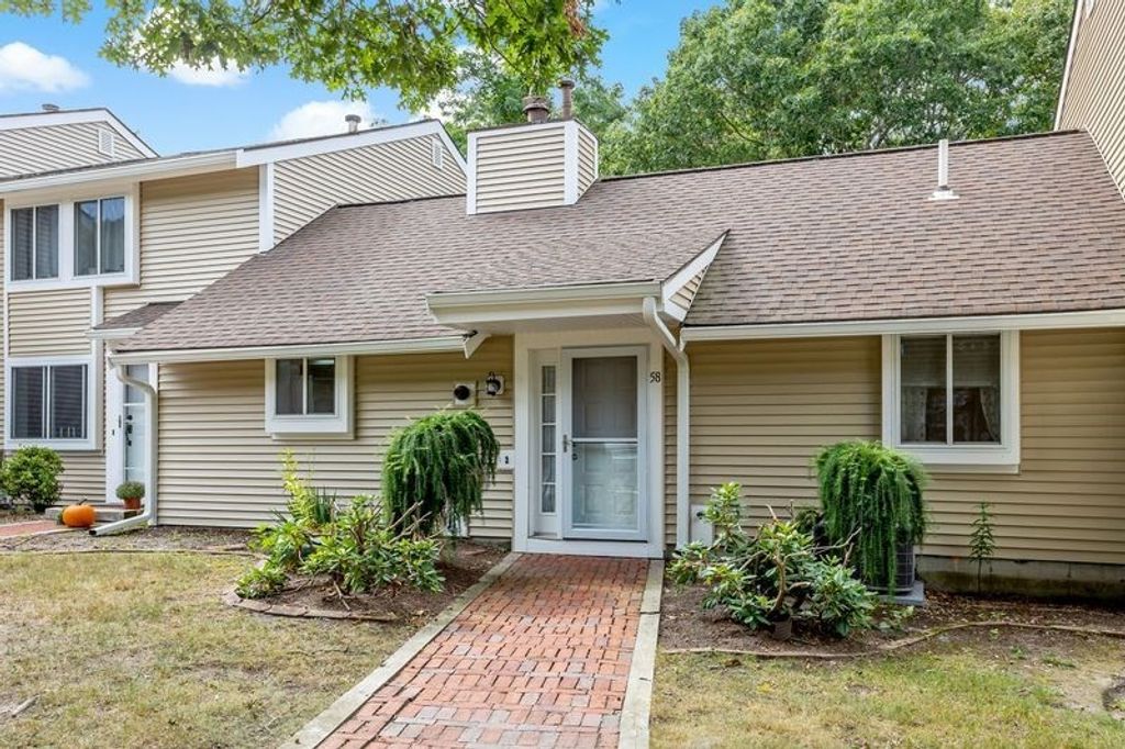 58-C58 Harbor Lights Rd c58, Bourne, MA 02532