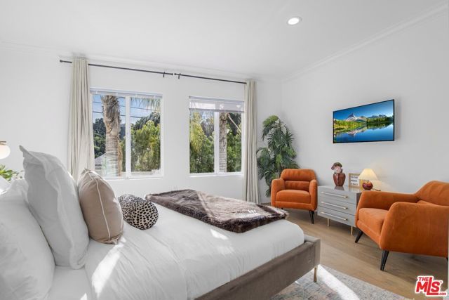8755 Skyline Drive, Los Angeles, CA 90046
