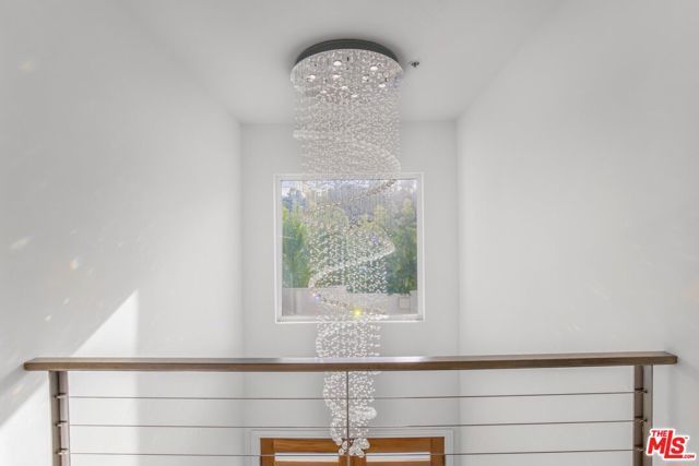 8755 Skyline Drive, Los Angeles, CA 90046