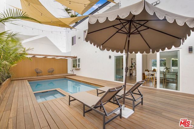 8755 Skyline Drive, Los Angeles, CA 90046