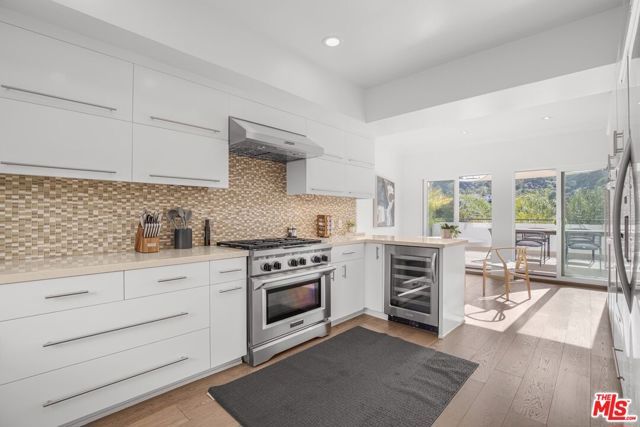 8755 Skyline Drive, Los Angeles, CA 90046