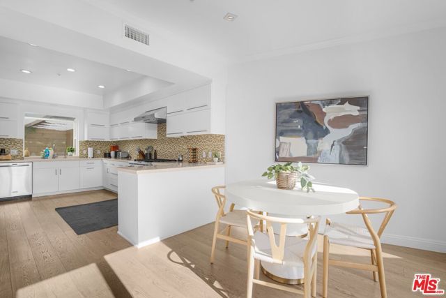 8755 Skyline Drive, Los Angeles, CA 90046