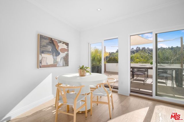 8755 Skyline Drive, Los Angeles, CA 90046