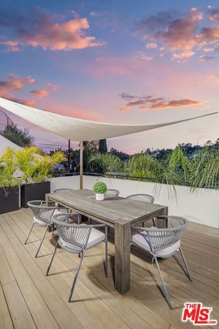 8755 Skyline Drive, Los Angeles, CA 90046