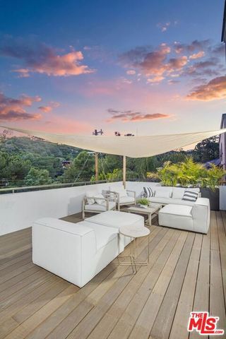 8755 Skyline Drive, Los Angeles, CA 90046