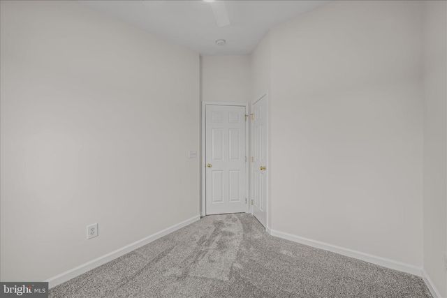 22 LOPEZ DR, Martinsburg, WV 25405