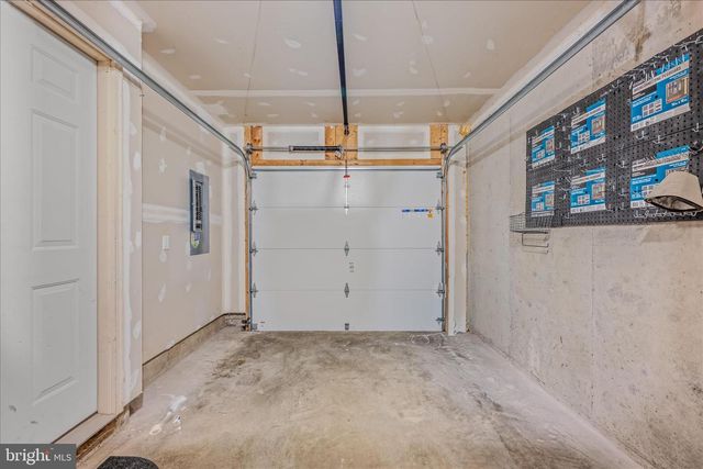 22 LOPEZ DR, Martinsburg, WV 25405