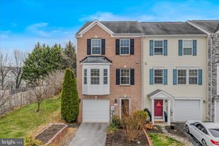 22 LOPEZ DR, Martinsburg, WV 25405