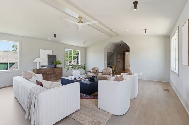 4520 Belmont Park Ter, Nashville, TN 37215