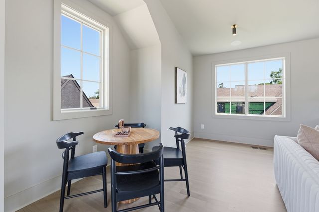 4520 Belmont Park Ter, Nashville, TN 37215