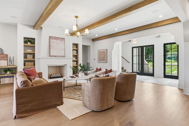4520 Belmont Park Ter, Nashville, TN 37215