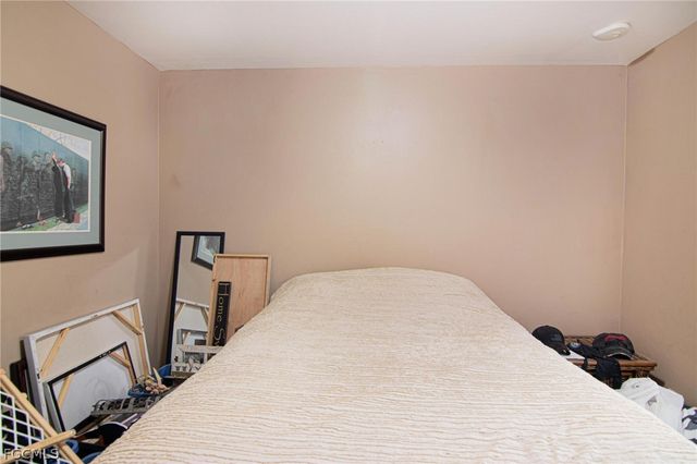 416 NW 7th TER, Cape Coral, FL 33993