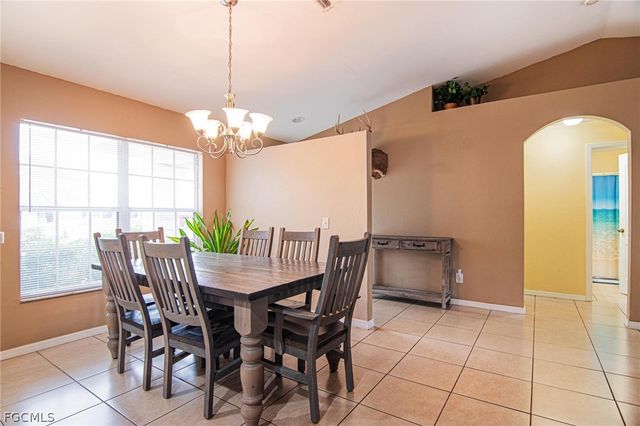 416 NW 7th TER, Cape Coral, FL 33993