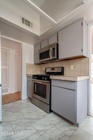 904 Oneida Drive, El Paso, TX 79912