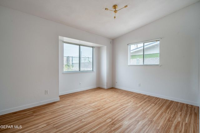 904 Oneida Drive, El Paso, TX 79912