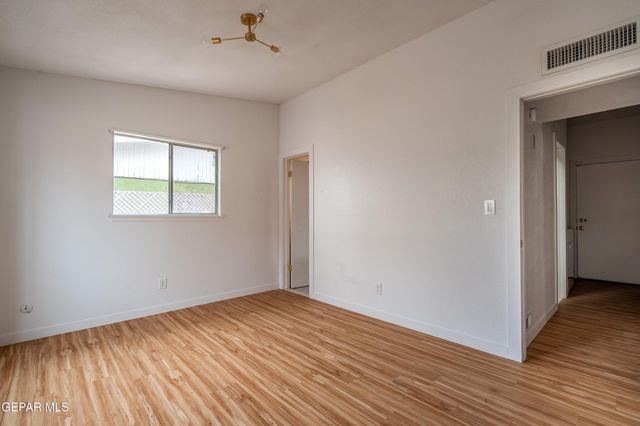 904 Oneida Drive, El Paso, TX 79912