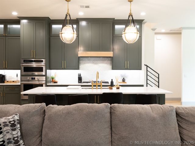 12615 S Granite Avenue E, Bixby, OK 74008