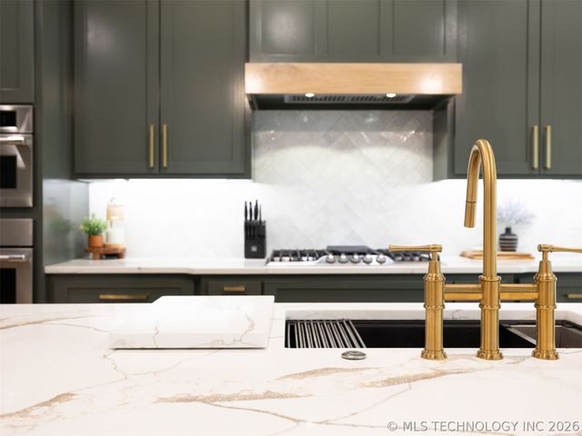 12615 S Granite Avenue E, Bixby, OK 74008